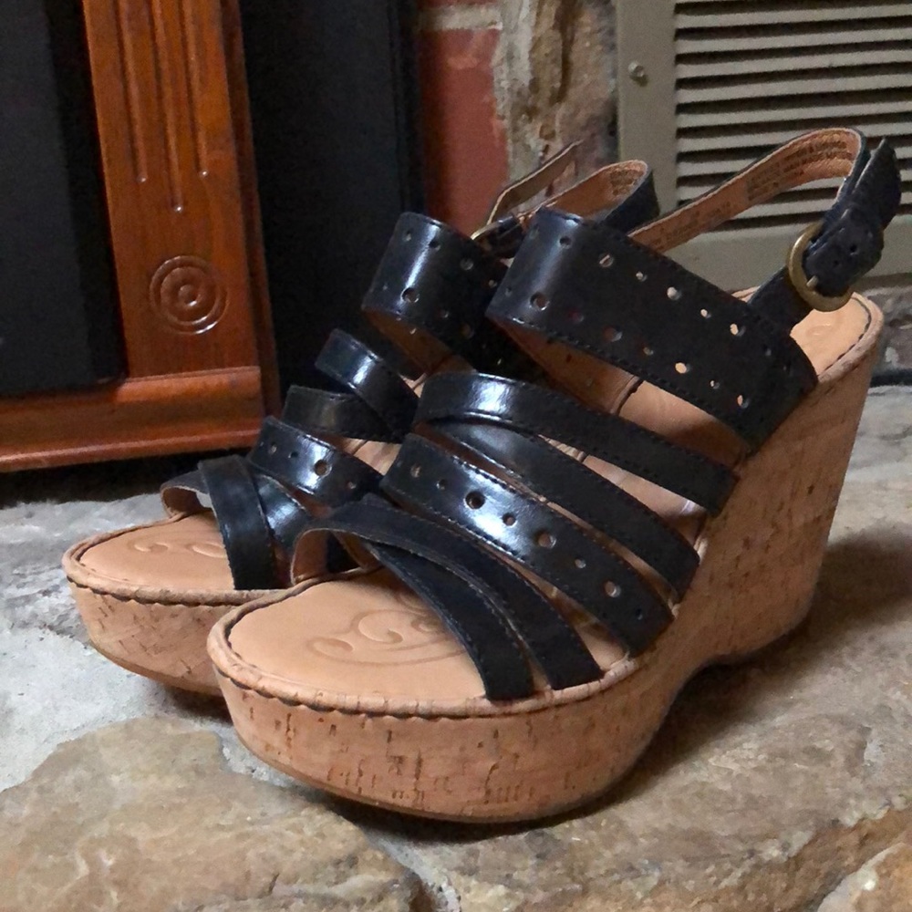 Born Marlys wedges